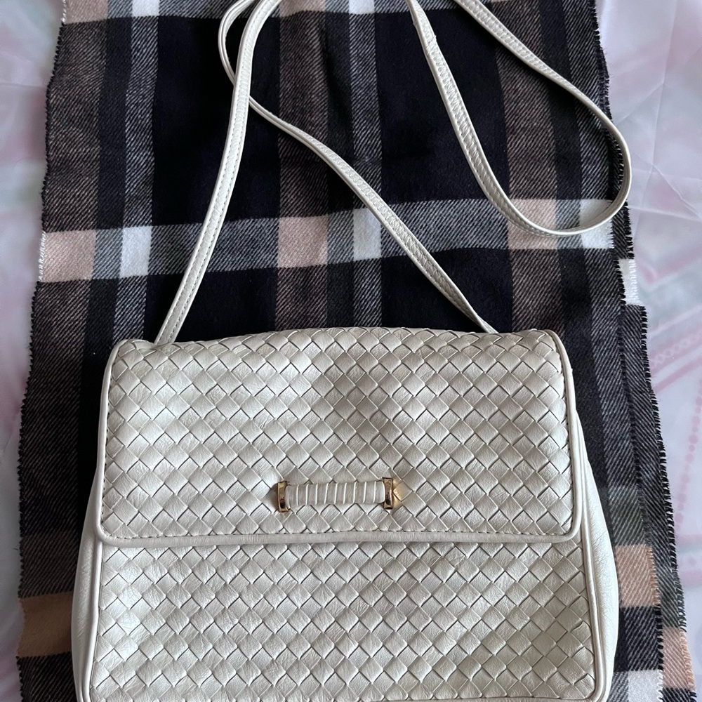 White bag small woven style